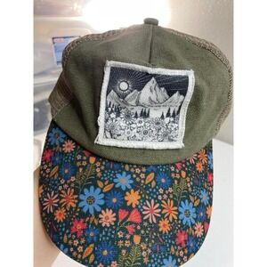 Natural Life Floral Trucker Hat Mesh Back Outdoor Cottagecore Adjustable